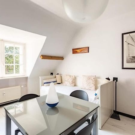 Le Capucin - Petit Duplex Avec Place De Parking Динард Екстериор снимка