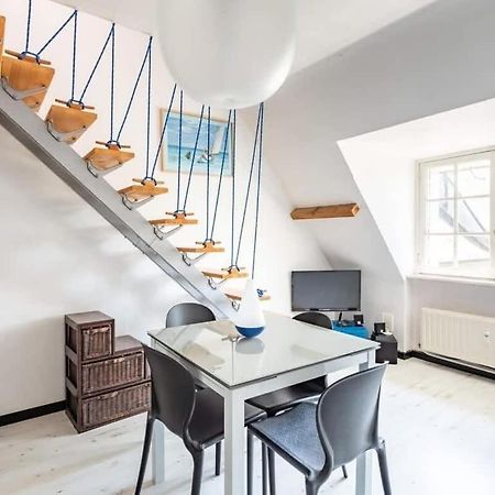 Le Capucin - Petit Duplex Avec Place De Parking Динард Екстериор снимка