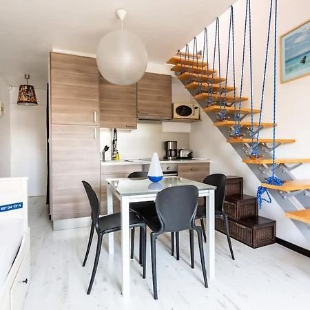 Le Capucin - Petit Duplex Avec Place De Parking Динард Екстериор снимка