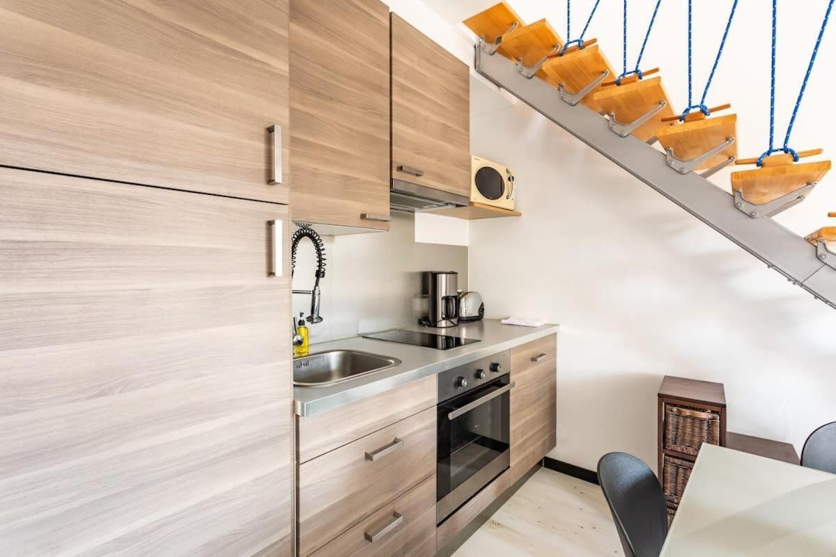 Le Capucin - Petit Duplex Avec Place De Parking Динард Екстериор снимка